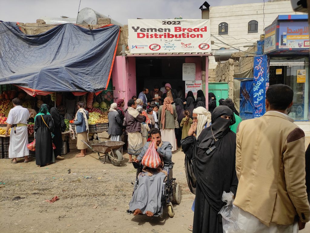 Jemen Bread Distribution