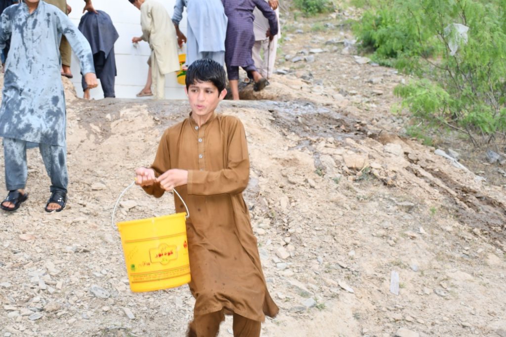 PAKISTAN WATERPUT 9