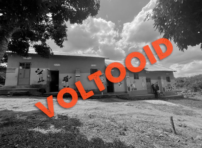 Bouw 2 klaslokalen Mukono